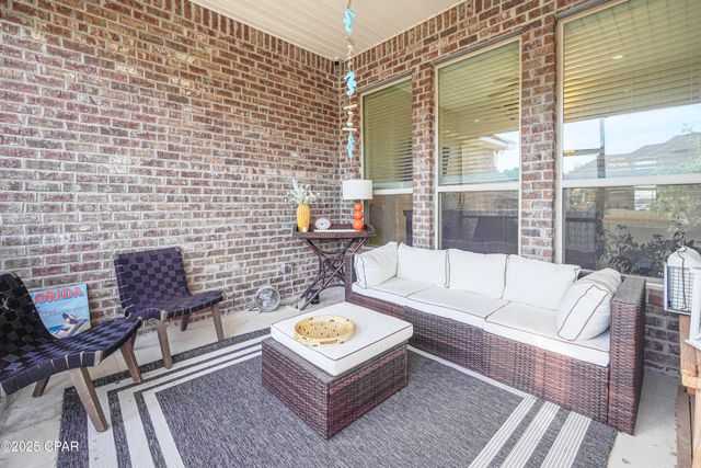 198 Blaze Boulevard, Freeport, FL 32439