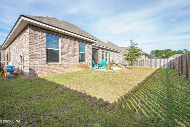 198 Blaze Boulevard, Freeport, FL 32439