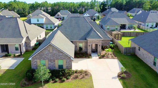 198 Blaze Boulevard, Freeport, FL 32439