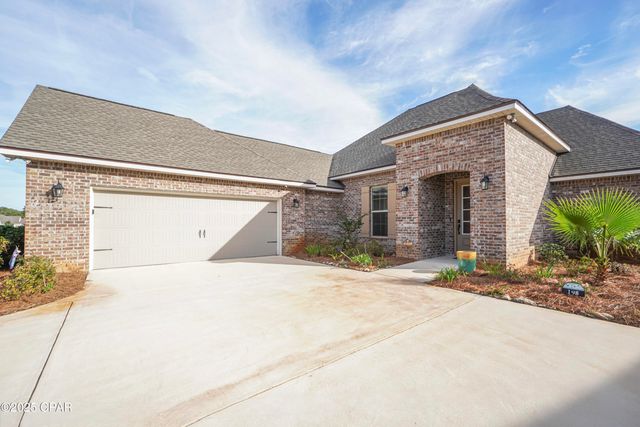 198 Blaze Boulevard, Freeport, FL 32439