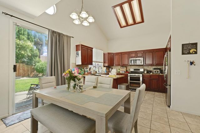 1459 Port St, Manteca, CA 95336
