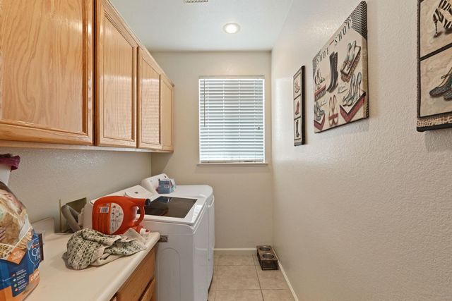 1459 Port St, Manteca, CA 95336
