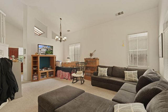 1459 Port St, Manteca, CA 95336