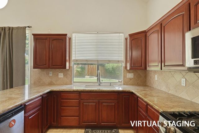 1459 Port St, Manteca, CA 95336