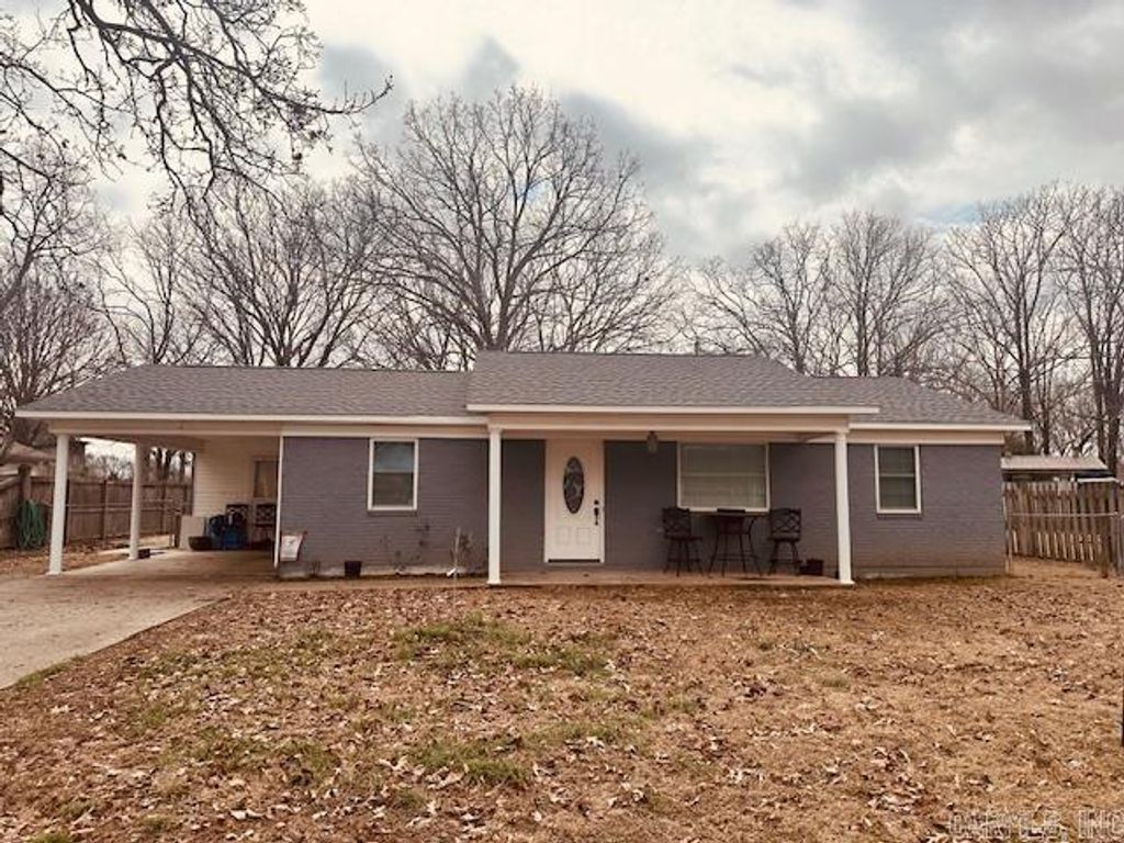 2013 Maple Streets, Des Arc, AR 72040