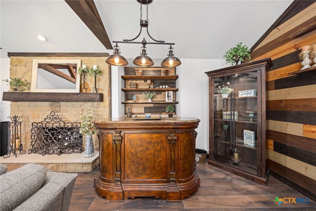 Image 10 of property listing at 6409 Three Forks Road, Belton, TX 76513