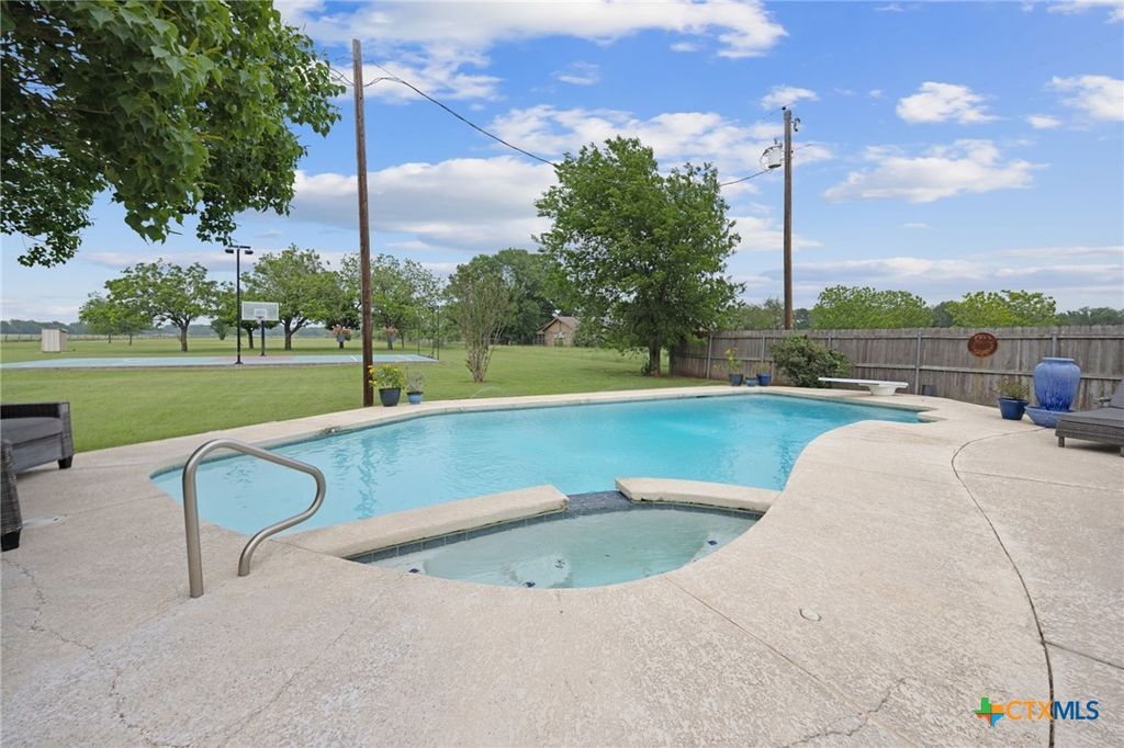 Image 45 of property listing at 6409 Three Forks Road, Belton, TX 76513