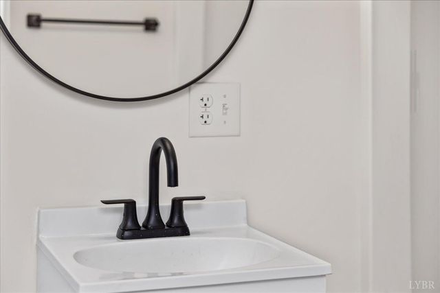 1607 Melinda Drive, Altavista, VA 24517