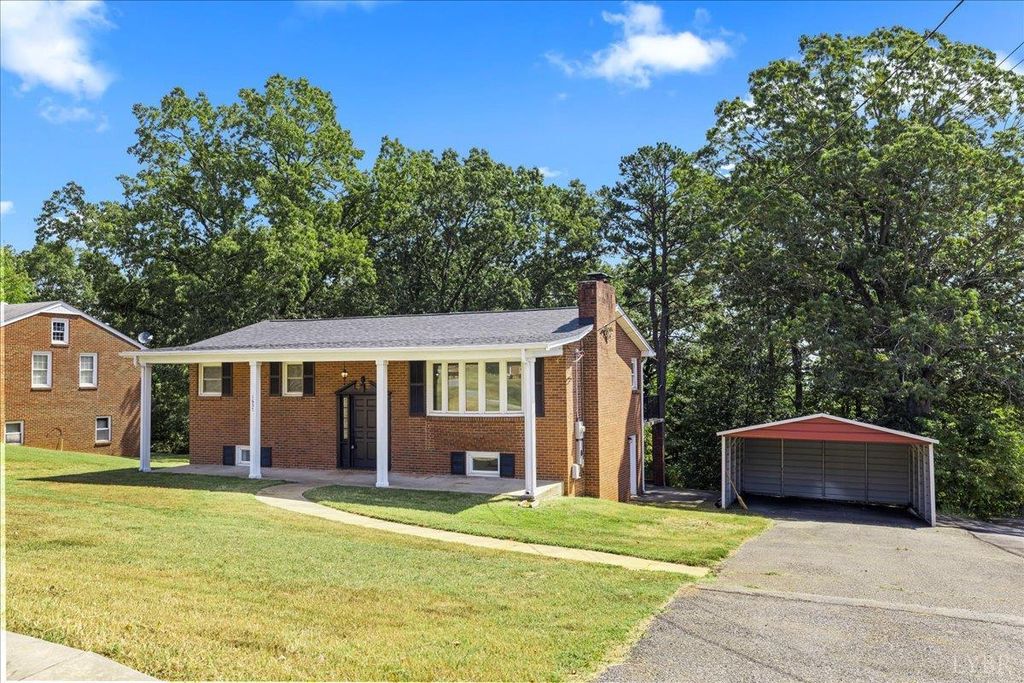 1607 Melinda Drive, Altavista, VA 24517