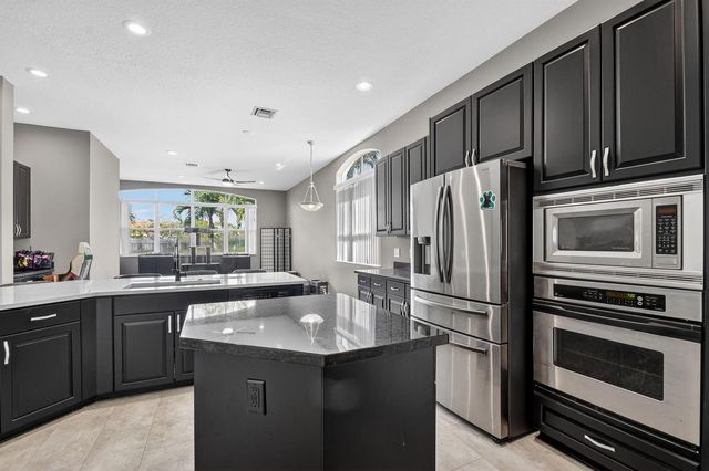 6899 Houlton Circle, Lake Worth, FL 33467