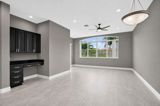 6899 Houlton Circle, Lake Worth, FL 33467