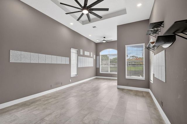 6899 Houlton Circle, Lake Worth, FL 33467