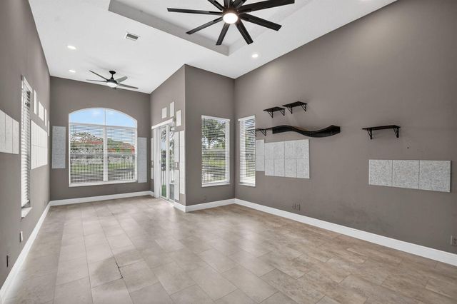 6899 Houlton Circle, Lake Worth, FL 33467