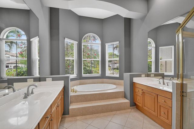 6899 Houlton Circle, Lake Worth, FL 33467