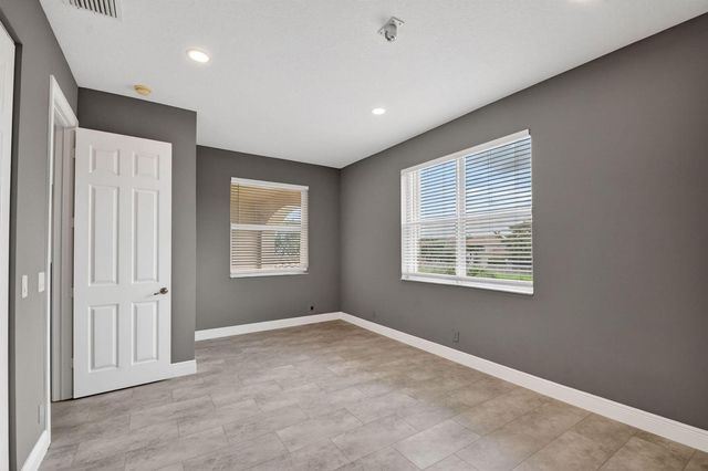 6899 Houlton Circle, Lake Worth, FL 33467