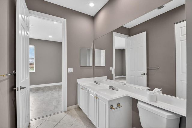 6899 Houlton Circle, Lake Worth, FL 33467