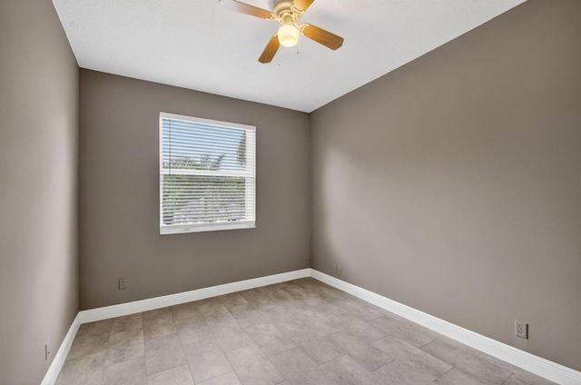 6899 Houlton Circle, Lake Worth, FL 33467