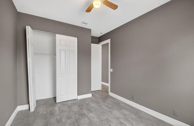 6899 Houlton Circle, Lake Worth, FL 33467