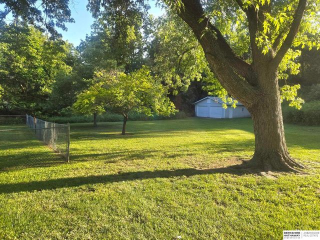 308 N 15TH Street, Plattsmouth, NE 68048