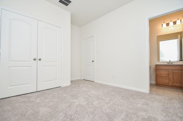 8138 Leisure Point Drive, Katy, TX 77433