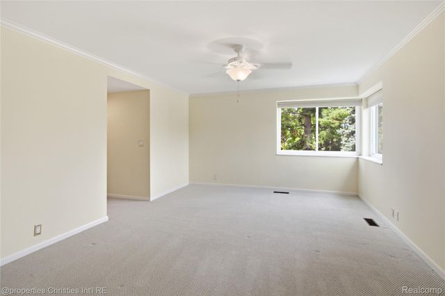 450 Oak Avenue 203, Birmingham, MI 48009