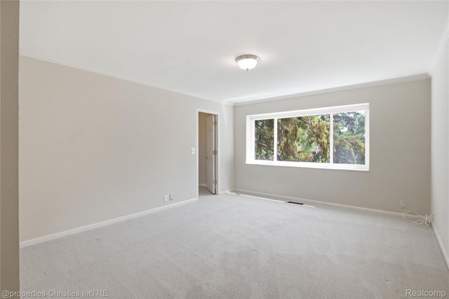 450 Oak Avenue 203, Birmingham, MI 48009