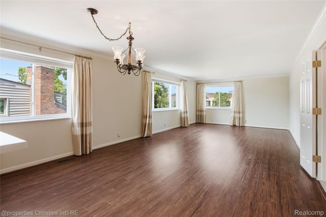 450 Oak Avenue 203, Birmingham, MI 48009