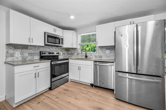 4312 BEACON SQUARE DRIVE, Holiday, FL 34691