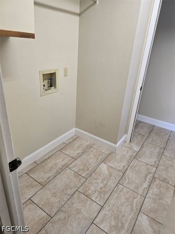 960 Hearty ST, North Fort Myers, FL 33903