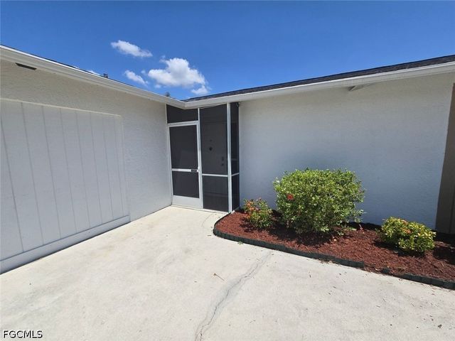 960 Hearty ST, North Fort Myers, FL 33903