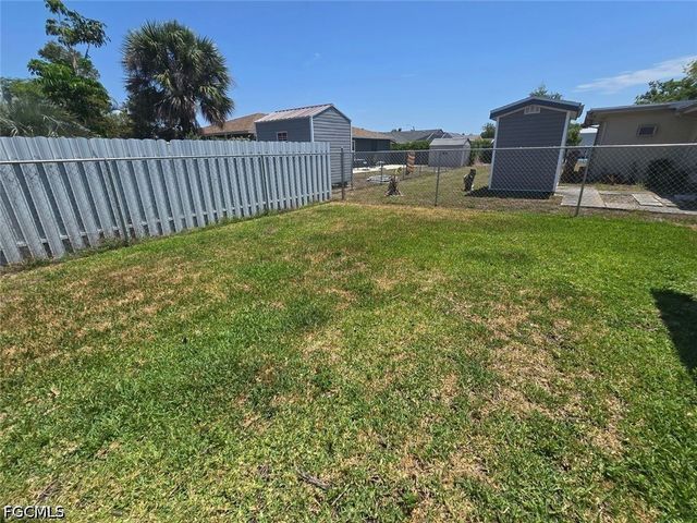 960 Hearty ST, North Fort Myers, FL 33903