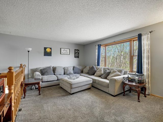 2695 196th Avenue NE, Cedar, MN 55011