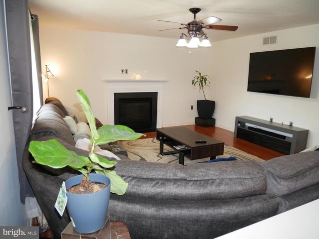 14732 CEDARBROOK DRIVE, Greencastle, PA 17225