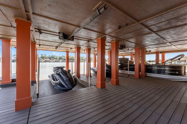 40 La Jolla Circle, Montgomery, TX 77356