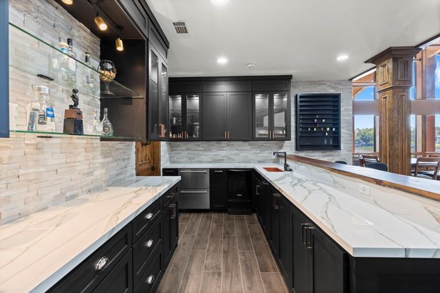 40 La Jolla Circle, Montgomery, TX 77356