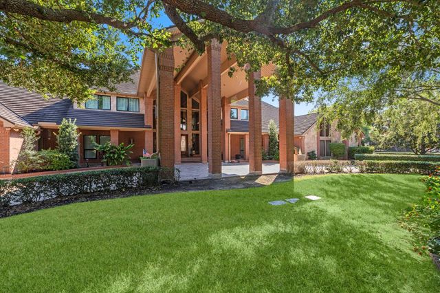 40 La Jolla Circle, Montgomery, TX 77356