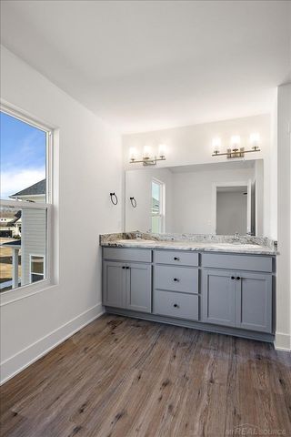 1720 W 12 Mile Road, Royal Oak, MI 48073