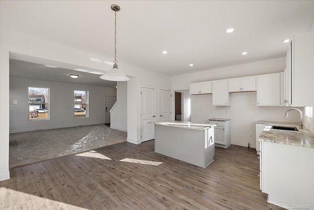 1720 W 12 Mile Road, Royal Oak, MI 48073