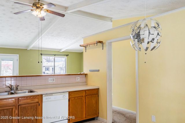 4304 Dumfries Circle, Lansing, MI 48911