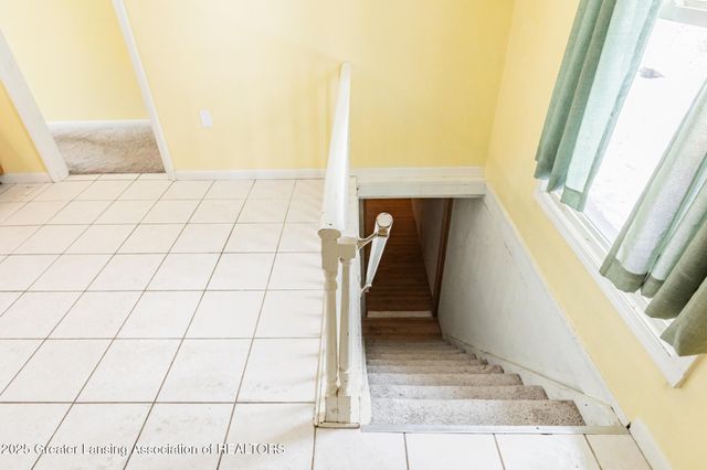 4304 Dumfries Circle, Lansing, MI 48911