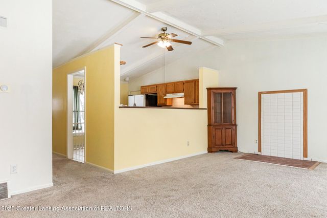 4304 Dumfries Circle, Lansing, MI 48911