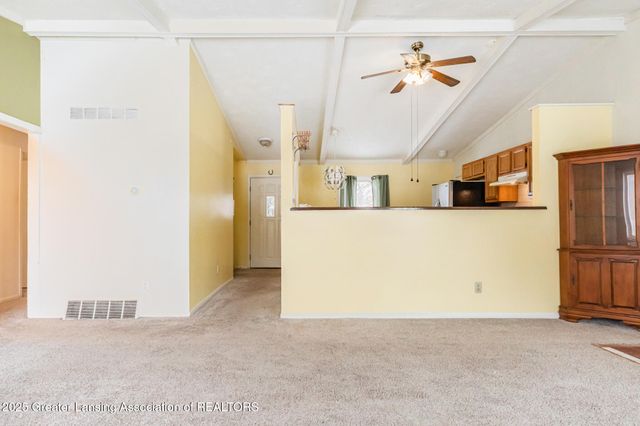 4304 Dumfries Circle, Lansing, MI 48911