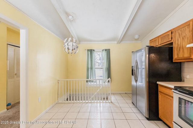 4304 Dumfries Circle, Lansing, MI 48911