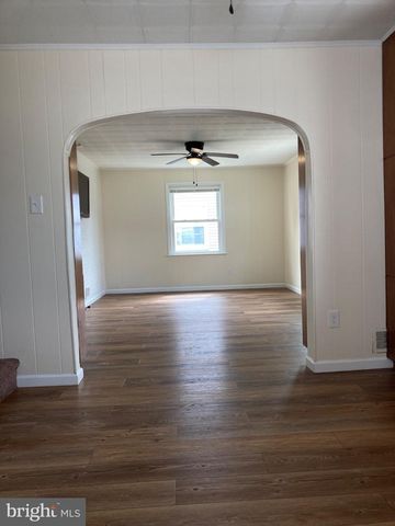 1607 LESLIE RD, Dundalk, MD 21222