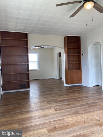1607 LESLIE RD, Dundalk, MD 21222
