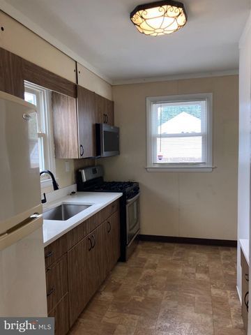 1607 LESLIE RD, Dundalk, MD 21222