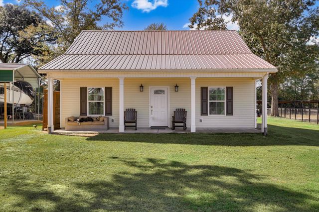 4886 Charleston Highway, Williston, SC 29853