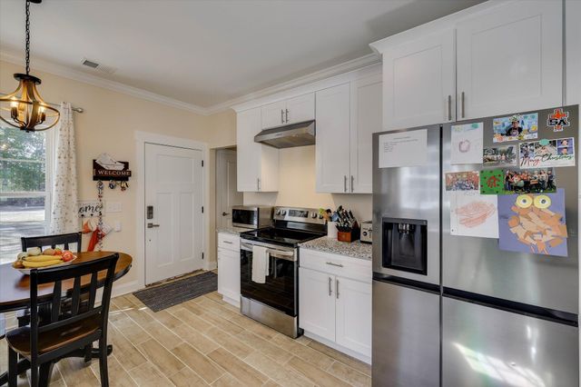 4886 Charleston Highway, Williston, SC 29853