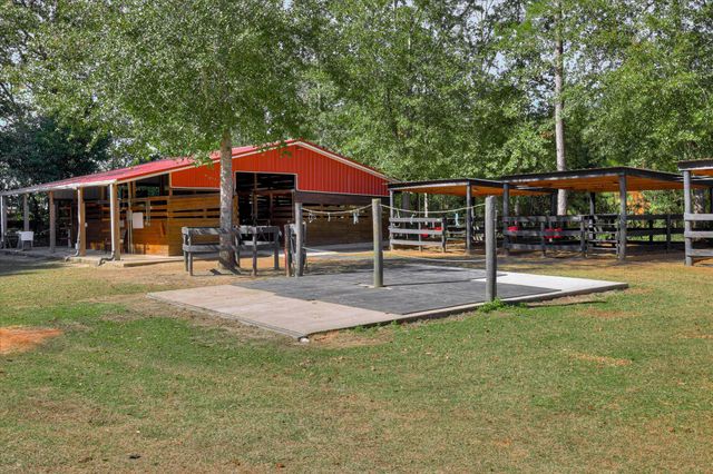 4886 Charleston Highway, Williston, SC 29853