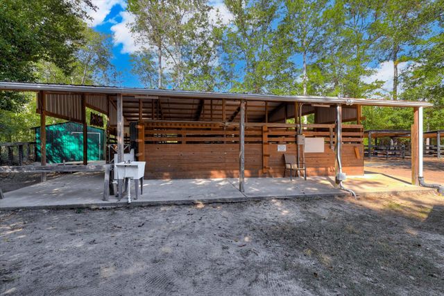 4886 Charleston Highway, Williston, SC 29853